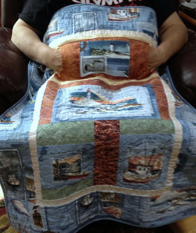 Nautical Lap Quilt with Pockets from http://www.homesewnbycarolyn.com
