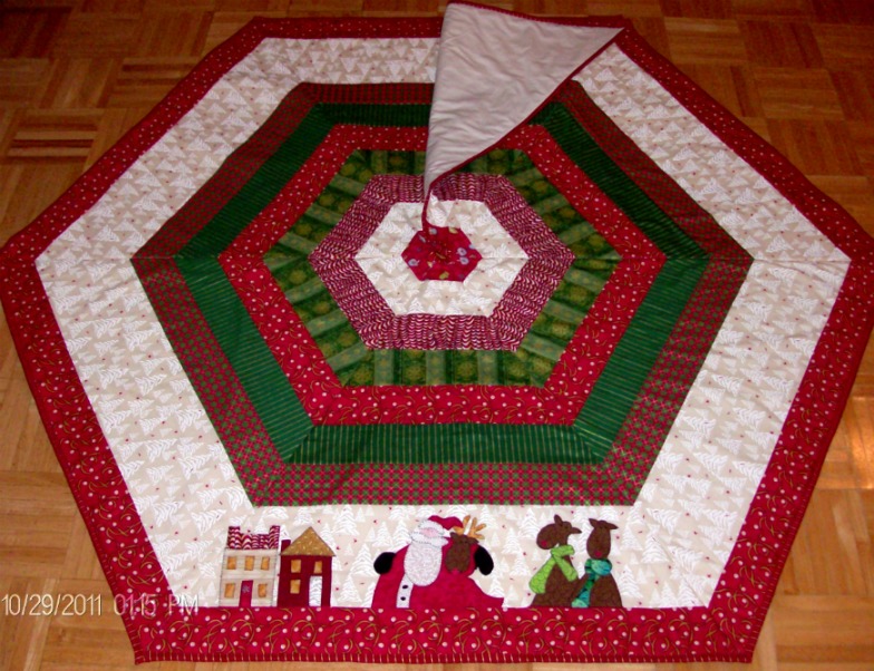 Applique Christmas Tree Skirt By Home Sewn By Carolyn