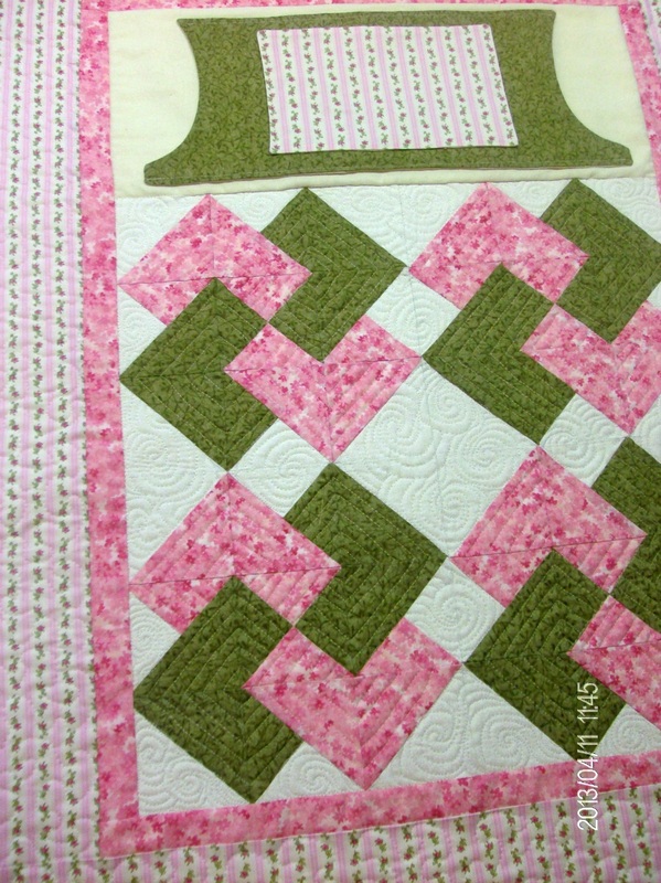 Quilting Blog turning the Card Tric quilt lock into a 