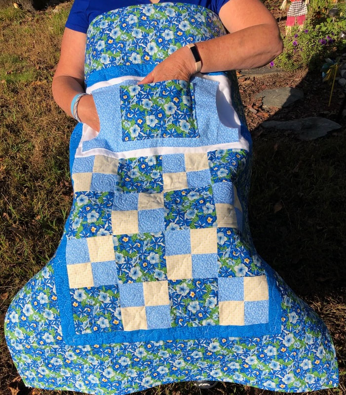 Morning Glory Lovie Lap Quilt with Pockets 