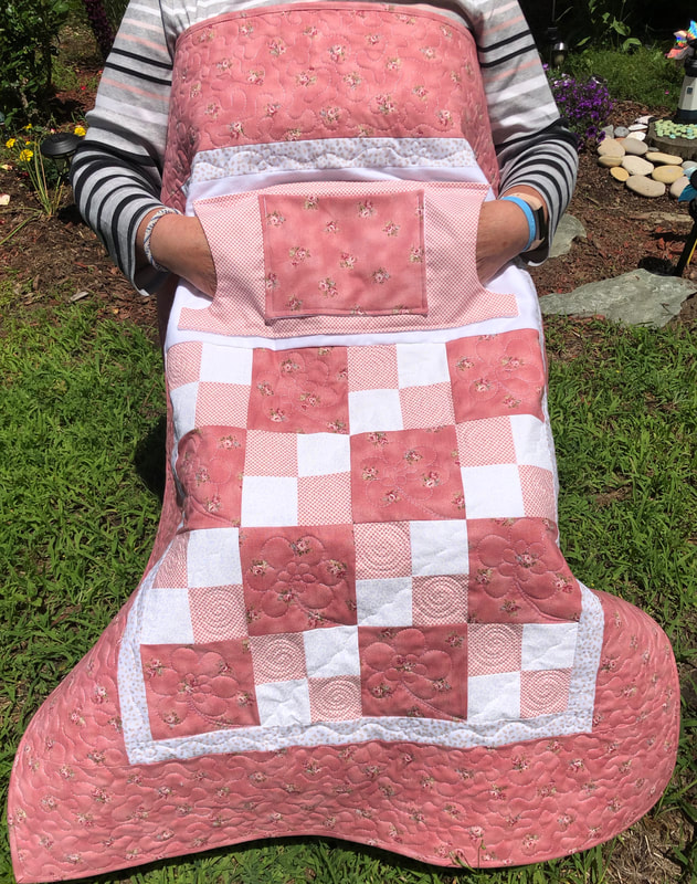 Dusty Rose Lovie Lap quilt with Pockets